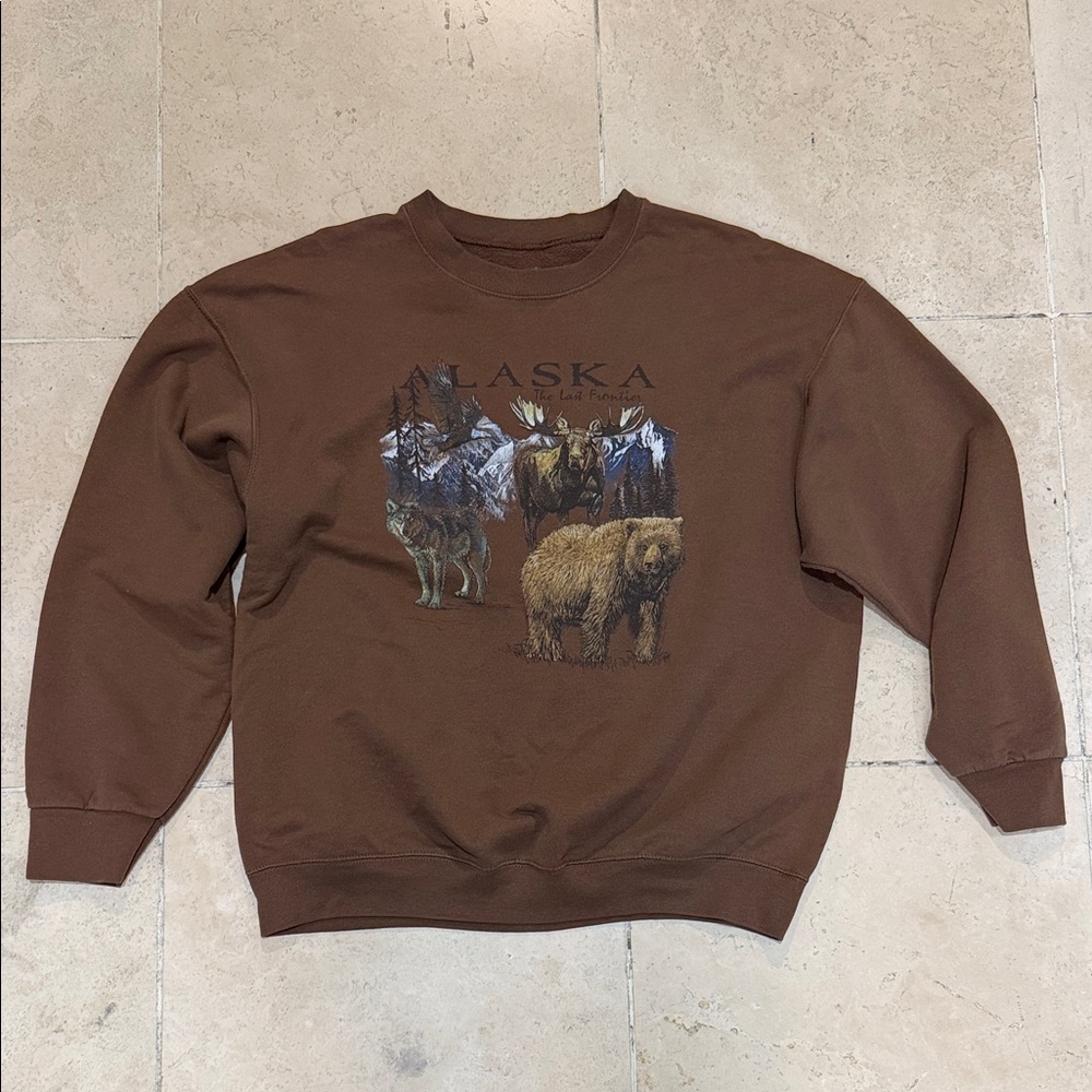 Vintage Y2K Fruit of the Loom Brown Wildlife Crewneck Sweater